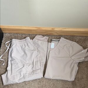 Skechers Women's Light Beige Scrub Set